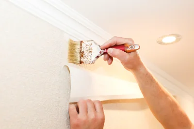 Pose de papier peint à Montromant — revêtements muraux et toiles de verre